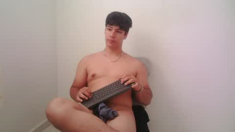 zeus_183 online show from July 2026 02:43:01 PM