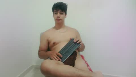 zeus_183 online show from July 2026 10:12:02 PM