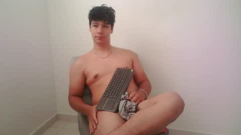 zeus_183 online show from July 2026 12:18:02 PM