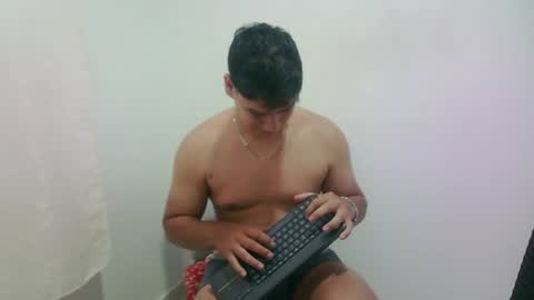 zeus_183 online show from July 2026 11:19:02 AM