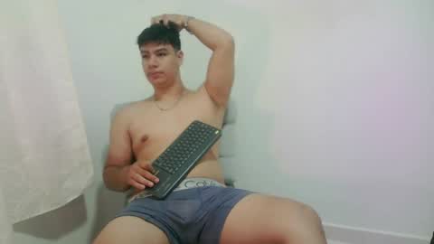zeus_183 online show from July 2026 03:46:01 AM