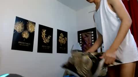 zavier skinny asian online show from November 2025 09:17:01 PM