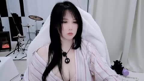 zhen online show from April 2026 06:14:02 PM