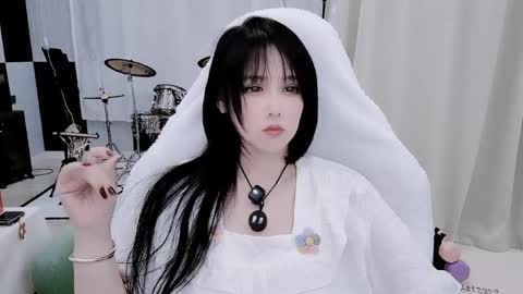 zhen online show from May 2026 12:15:01 PM