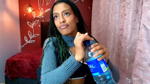 Zia Green online show from December 2024 08:00:02 AM