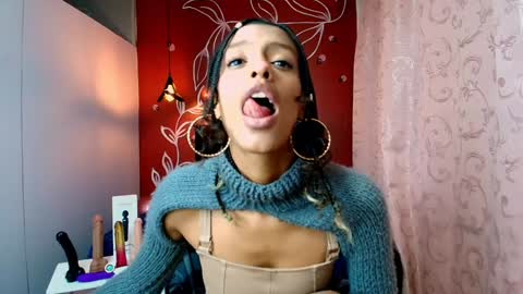 Zia Green online show from February 2025 07:49:01 PM