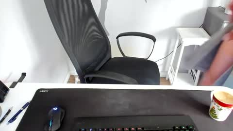 ziemlichflutschig online show from December 2024 09:45:01 AM