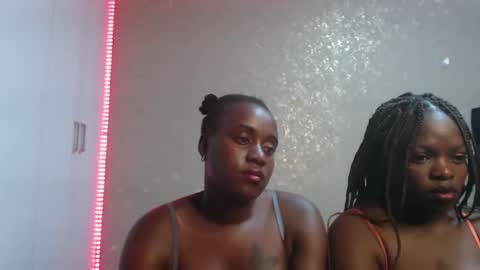 Snapshot of zinadine_ chatting on February 2026 07:23:02 AM Zinadine online show from February 2026 07:23:02 AM