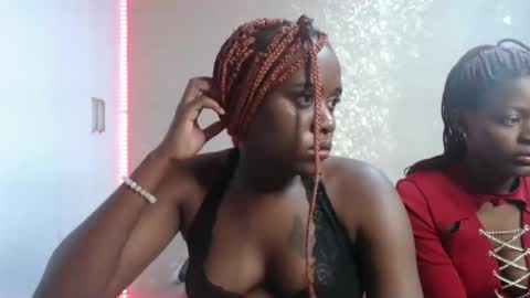 Snapshot of zinadine_ chatting on February 2026 06:17:01 PM Zinadine online show from February 2026 06:17:01 PM