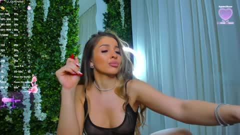 Snapshot of zinasquirts chatting on January 2025 05:41:02 AM Galli online show from January 2025 05:41:02 AM