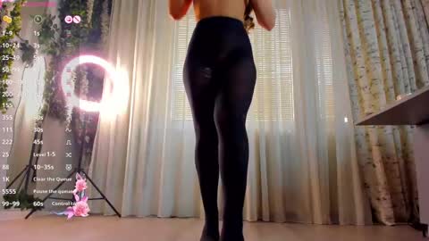 Snapshot of zinasquirts chatting on February 2025 12:57:02 PM Galli online show from February 2025 12:57:02 PM