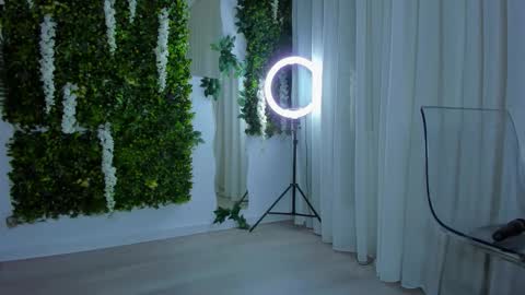 Snapshot of zinasquirts chatting on October 2025 08:53:02 PM Galli online show from October 2025 08:53:02 PM