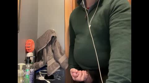 Snapshot of zinger283069 chatting on January 2025 10:57:01 PM zinger283069 online show from January 2025 10:57:01 PM