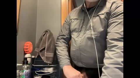 Snapshot of zinger283069 chatting on January 2025 10:13:02 PM zinger283069 online show from January 2025 10:13:02 PM