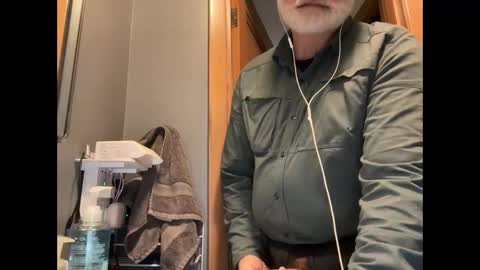 Snapshot of zinger283069 chatting on November 2025 12:21:01 AM zinger283069 online show from November 2025 12:21:01 AM