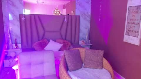 zinna_canela online show from May 2026 10:36:01 AM