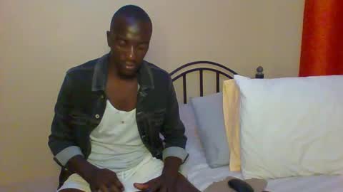 Snapshot of zlatann2012 chatting on March 2025 05:13:01 PM Zlatann2012 online show from March 2025 05:13:01 PM