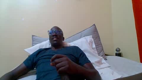 Snapshot of zlatann2012 chatting on September 2025 10:21:02 PM Zlatann2012 online show from September 2025 10:21:02 PM