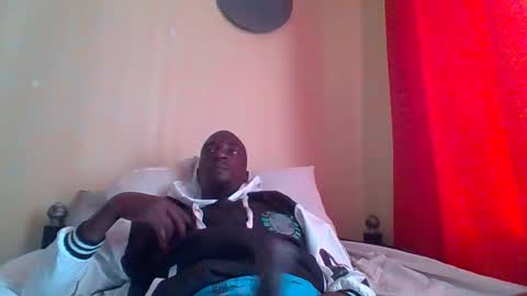 Snapshot of zlatann2012 chatting on October 2025 07:07:02 AM Zlatann2012 online show from October 2025 07:07:02 AM