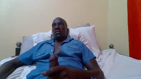 Snapshot of zlatann2012 chatting on October 2025 08:29:02 PM Zlatann2012 online show from October 2025 08:29:02 PM