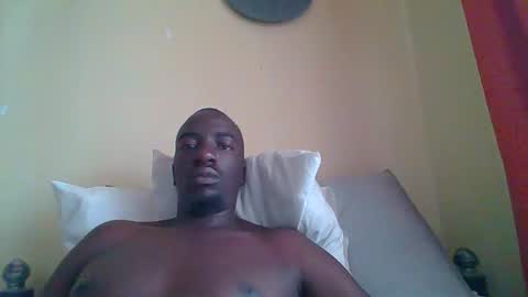 Snapshot of zlatann2012 chatting on October 2025 06:47:01 AM Zlatann2012 online show from October 2025 06:47:01 AM