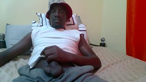 Snapshot of zlatann2012 chatting on October 2025 11:00:02 AM Zlatann2012 online show from October 2025 11:00:02 AM