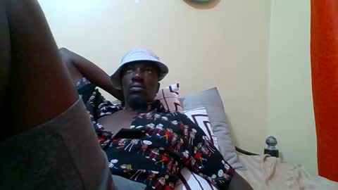 Snapshot of zlatann2012 chatting on November 2025 04:06:02 PM Zlatann2012 online show from November 2025 04:06:02 PM