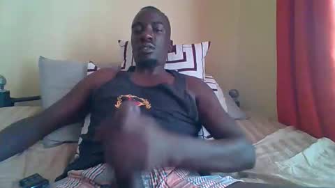 Snapshot of zlatann2012 chatting on November 2025 09:32:02 AM Zlatann2012 online show from November 2025 09:32:02 AM