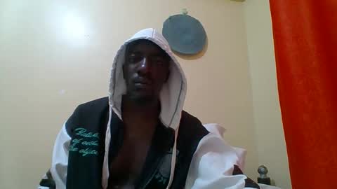 Snapshot of zlatann2012 chatting on November 2025 08:53:02 PM Zlatann2012 online show from November 2025 08:53:02 PM