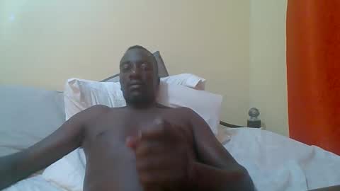 Snapshot of zlatann2012 chatting on November 2025 04:07:02 PM Zlatann2012 online show from November 2025 04:07:02 PM