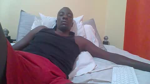 Snapshot of zlatann2012 chatting on December 2025 09:36:02 AM Zlatann2012 online show from December 2025 09:36:02 AM