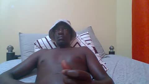 Snapshot of zlatann2012 chatting on December 2025 09:57:01 PM Zlatann2012 online show from December 2025 09:57:01 PM