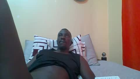 Snapshot of zlatann2012 chatting on December 2025 09:48:01 AM Zlatann2012 online show from December 2025 09:48:01 AM