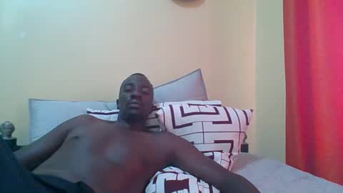 Snapshot of zlatann2012 chatting on December 2025 10:11:02 AM Zlatann2012 online show from December 2025 10:11:02 AM