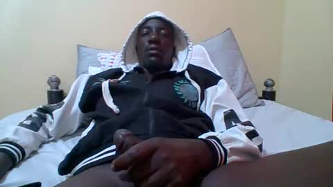 Snapshot of zlatann2012 chatting on January 2026 11:40:02 PM Zlatann2012 online show from January 2026 11:40:02 PM