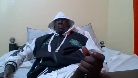 Snapshot of zlatann2012 chatting on January 2026 01:51:01 AM Zlatann2012 online show from January 2026 01:51:01 AM