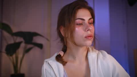 Zara  Join next live  at 5PM EST  online show from January 2026 10:24:02 PM