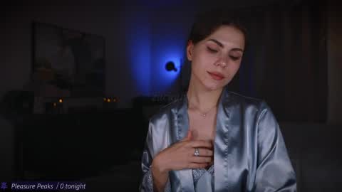 Zara  Join next live  at 5PM EST  online show from April 2026 10:21:02 PM