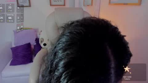 Zobe Love online show from November 2025 04:50:01 PM