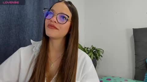 ZOE online show from January 2025 04:07:02 AM