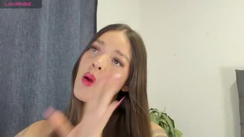 ZOE online show from February 2025 02:18:01 AM