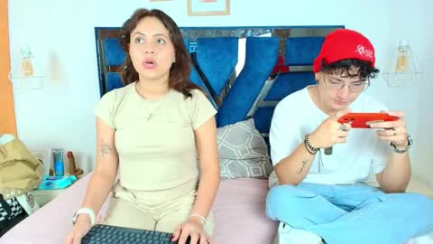 Zoe and dylan  online show from December 2025 12:09:01 PM