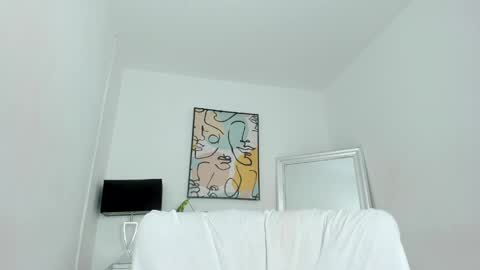 ZOE  online show from April 2026 09:10:02 PM