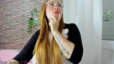 Snapshot of zoe_brk chatting on June 2026 06:51:01 PM zoe brk online show from June 2026 06:51:01 PM