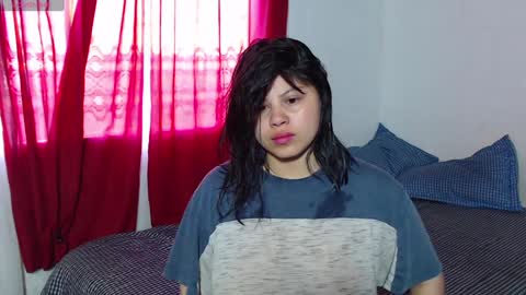 Snapshot of zoe_bronw chatting on December 2024 11:50:02 AM Zoe Bronw online show from December 2024 11:50:02 AM