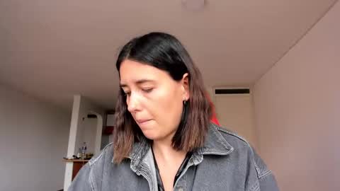 ZOE online show from February 2025 07:27:02 PM