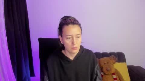 ZOE online show from February 2026 09:02:01 AM