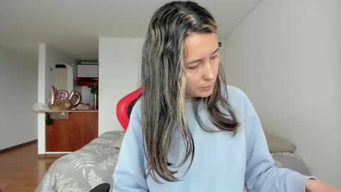 ZOE online show from April 2026 09:21:02 PM