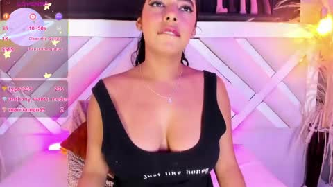 Zoey  online show from June 2026 01:28:02 AM