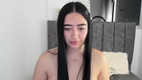 zoe_jones7 online show from September 2025 03:28:01 AM